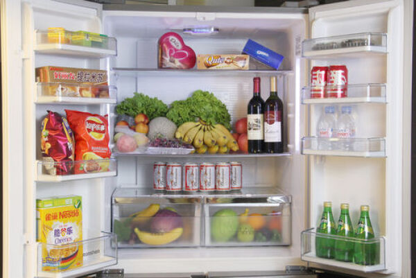 冰箱冷藏室漏水孔堵塞如何解决